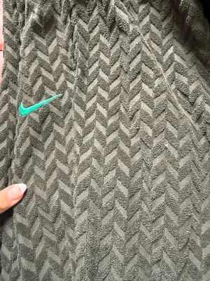 Nike Pants Loose Fit Green High-Rise thumbnail 6