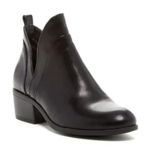 Wild Diva V cutout ankle booties thumbnail 1