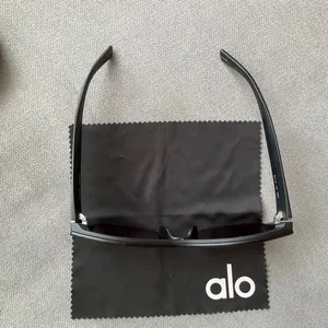Alo Yoga Stunner Sunglasses Black thumbnail 9