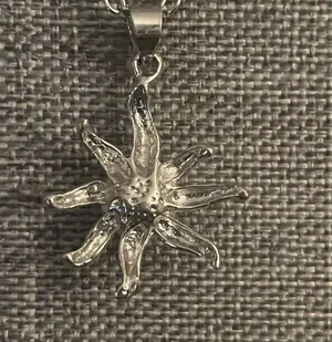 Vintage sun with genuine pear center pendant necklace thumbnail 4