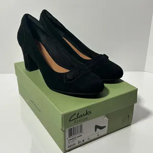 Clarks Artisan Tamryn Cider Black Suede Block Heel Pumps Womens 8.5‎ M thumbnail 2