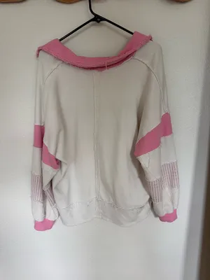 J Robert’s Sweater White Size M thumbnail 2