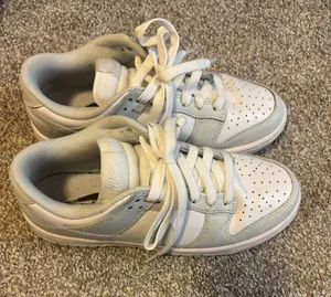 Nike Dunks thumbnail 1