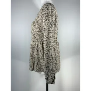 Urban Romantics Womens Long Sleeve Cheetah Print‎ Blouse Size L Smocked Peasant thumbnail 15