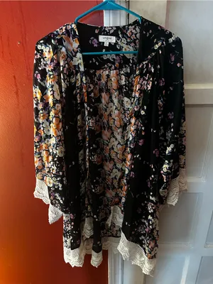 Umgee Boho Floral Open Front Kimono Crochet Lace Hem Festival Layering Top thumbnail 4