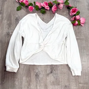 Feminine Date Night Girls Night Out Party Shower Winter V-Neck Low Back Twee Top thumbnail 6