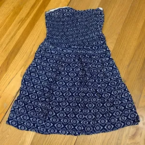 Abercrombie & Fitch Navy Blue White Floral Strapless Smocked Mini‎ Dress Small thumbnail 4
