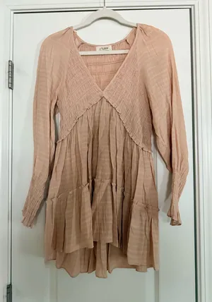 Dress thumbnail 1