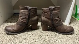 Short brown heeled boots thumbnail 2