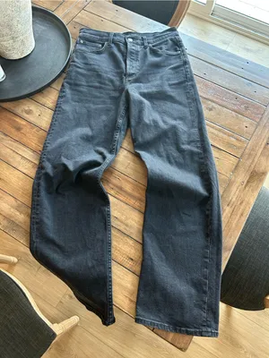 Aritzia Denim Forum Arlo High Rise Straight Jeans Black 27 thumbnail 5