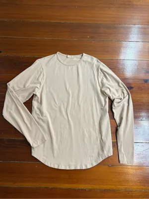 Nuuds Women’s Long Sleeve Curved Hem Cotton Shirt Sz S 💛🍄 thumbnail 4