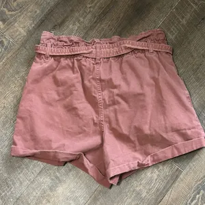 Abercrombie‎ & Fitch Mauve Paperbag High Rise Shorts with Belt Womens Size M thumbnail 4