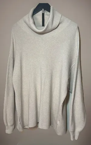 Free People Softly Structured Turtleneck‎ Sweater S Cream Oversized thumbnail 1