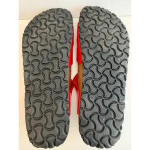 Birki’s by Birkenstock Havanna Sandal Women’s Sz 9 Patent Red Birko-Flor 3-Strap thumbnail 4