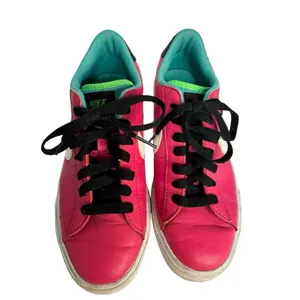 Nike Shoes‎ Womens 8 Pink Leather Low Top Dunks 2013 Hot Pink Neon Green Blue thumbnail 3