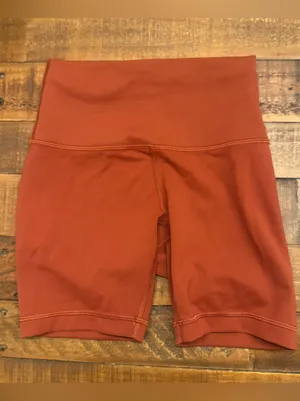 Lululemon Wunder Train High Rise Shorts thumbnail 2