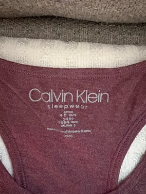 Calvin Klein  thumbnail 2
