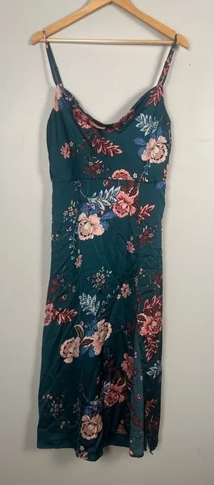 Petal and Pup Women's Alejandra Cowl Neck Midi Dress green floral size 12 thumbnail 1