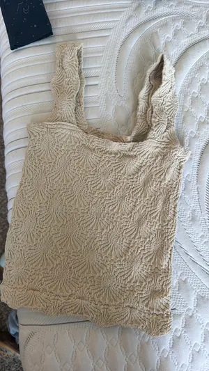 Boutique Top thumbnail 1
