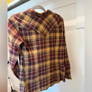 Wrangler Plaid Snap Button Western Shirt | Burgundy & Mustard | Size Small thumbnail 3