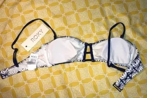 Roxy NWT  Visual Touch Bandeau bikini top- Large Blue thumbnail 9