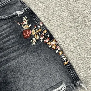 Abercrombie Fitch Skirt Womens 27 Black Denim Mini Embroidered Y2K Floral Boho thumbnail 2