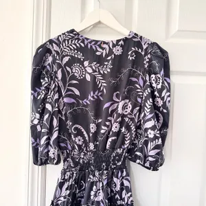 Misa Los Angeles Purple Black Lilah Mini Dress Indigo Victoria Floral Print XS thumbnail 6