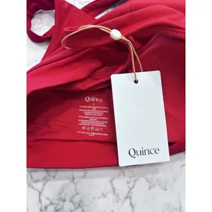 Quince NWT Cherry Red Italian Tank Bikini Top Size Small thumbnail 3