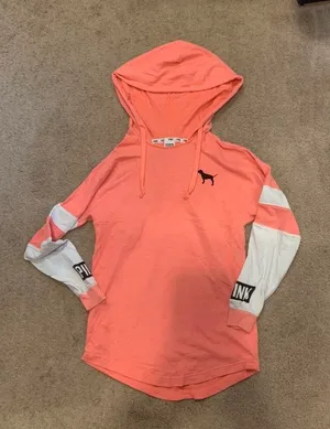 PINK - Victoria's Secret Sweatshirt thumbnail 1