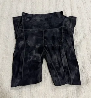 Lululemon Leggings 25" Align Diamond Dye thumbnail 1