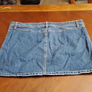Old Navy Ultra Low Waist Stretch Denim Skirt Size 14 thumbnail 6