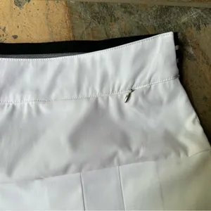 Daily Sports Pescara Side Zip Golf Skort Women’s Size 12 White thumbnail 2