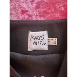 Princess Polly Black Square Neck Crop Top Bra Chic Classic Modern Women's Size 2 thumbnail 3