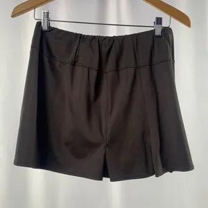 Tail Pull On Tennis Skirt Shorts in One Skort in Grey Size Large‎ thumbnail 2