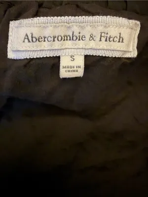 Abercrombie & Fitch Men's Black Flat-Front Elastic Shorts thumbnail 4