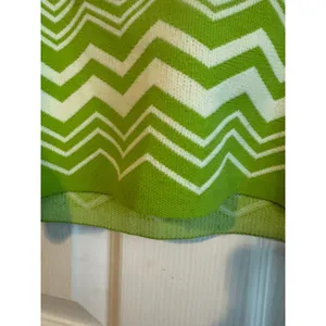 Stradivarius Top Green Chevron Cropped Long Sleeve Square Neck XS Fitted‎ thumbnail 6
