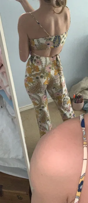 Floral Two Piece Spring Fit!!! thumbnail 2