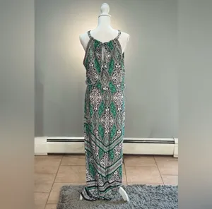 White House | Black Market SALE! Green Patterned Maxi Dress Size M EUC thumbnail 2
