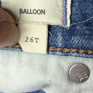 Madewell High Rise Balloon Tapered Jeans Medium Wash 26T Tall NB081 thumbnail 6