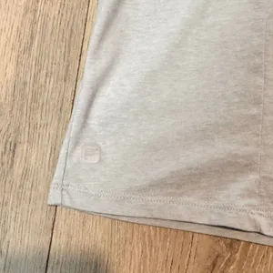 Fabletics Cross Back Valhalla Tee XS Xsmall Gray Workout Activewear‎ Top thumbnail 3