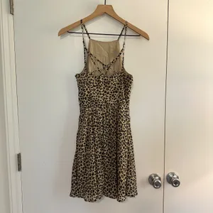 Abercrombie & Fitch | Cheetah Leopard Animal Print Halter Mini‎ Dress, Size XS thumbnail 2