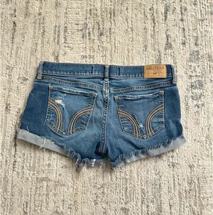 Hollister shorts thumbnail 2