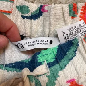 Zara Linen Print Shorts Boho Pom Pom‎ Drawstring Waist Casual Summer XS thumbnail 7