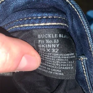 Buckle Black distressed skinny 35x32 normcore jeans thumbnail 2
