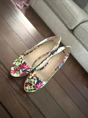 APT 9 Women’s Peep Toe Heels 7.5M Floral Print Textile Stiletto Platform Shoes thumbnail 11