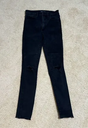Abercrombie & Fitch Ultra High Rise Super Skinny Ripped Black Jeans thumbnail 1