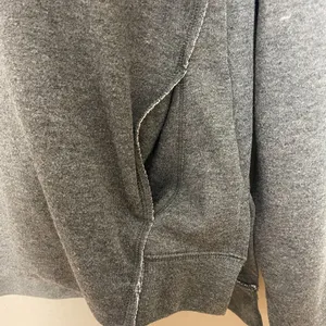 Nike Sweatshirt Top Gray Women Size XS‎ Relaxed Fit Long Sleeve Fleece Raw Seams thumbnail 13