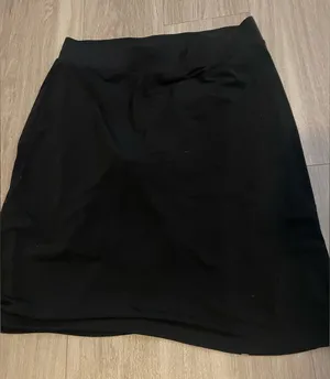 Skirt Black Size L thumbnail 1