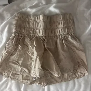 Free people shorts  thumbnail 1