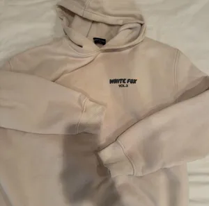 White Fox Hoodie Boutique Offstage thumbnail 1
